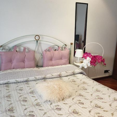 B&B Mary'S House Ciampino Exteriör bild