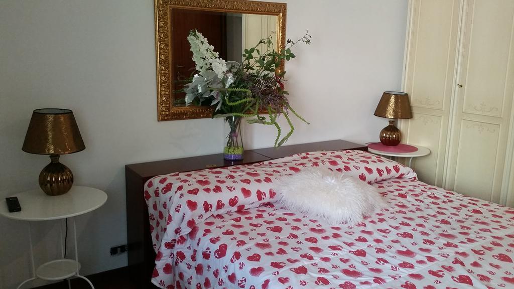 B&B Mary'S House Ciampino Exteriör bild
