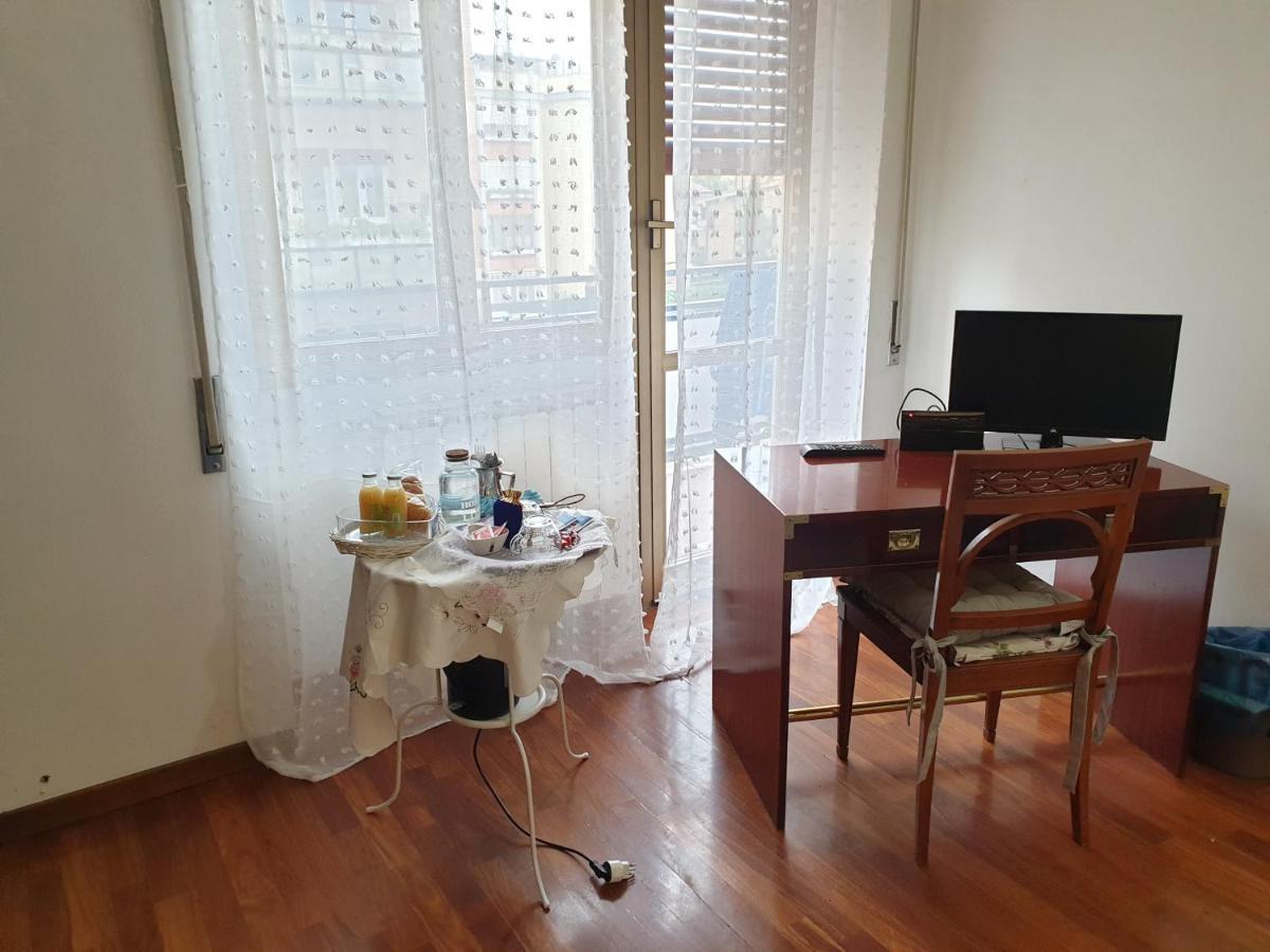 B&B Mary'S House Ciampino Exteriör bild