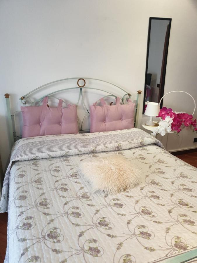 B&B Mary'S House Ciampino Exteriör bild