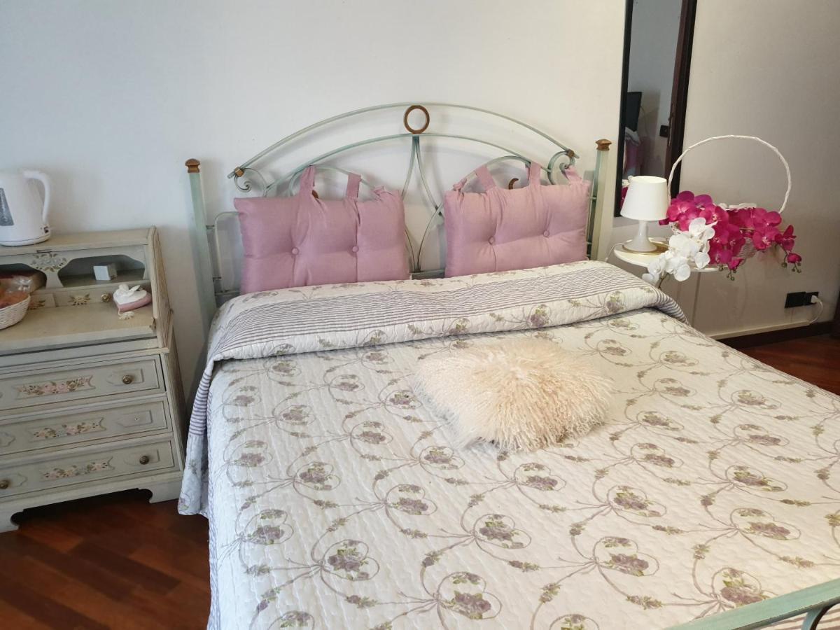 B&B Mary'S House Ciampino Exteriör bild